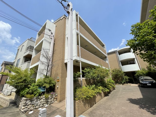 西宮市高木西町の賃貸物件 外観写真